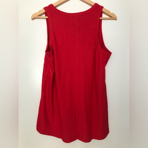 Beautiful Banana Republic Red Top! New with Tags! - Picture 6 of 12